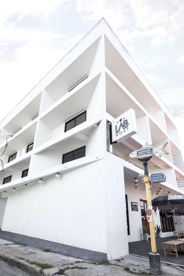 Labkoff Cafe And Hostel كانتْشانابوري المظهر الخارجي الصورة