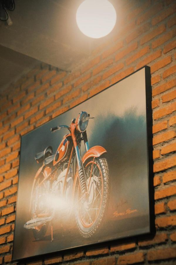Labkoff Cafe And Hostel كانتْشانابوري المظهر الخارجي الصورة
