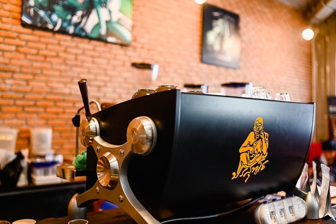 Labkoff Cafe And Hostel كانتْشانابوري المظهر الخارجي الصورة