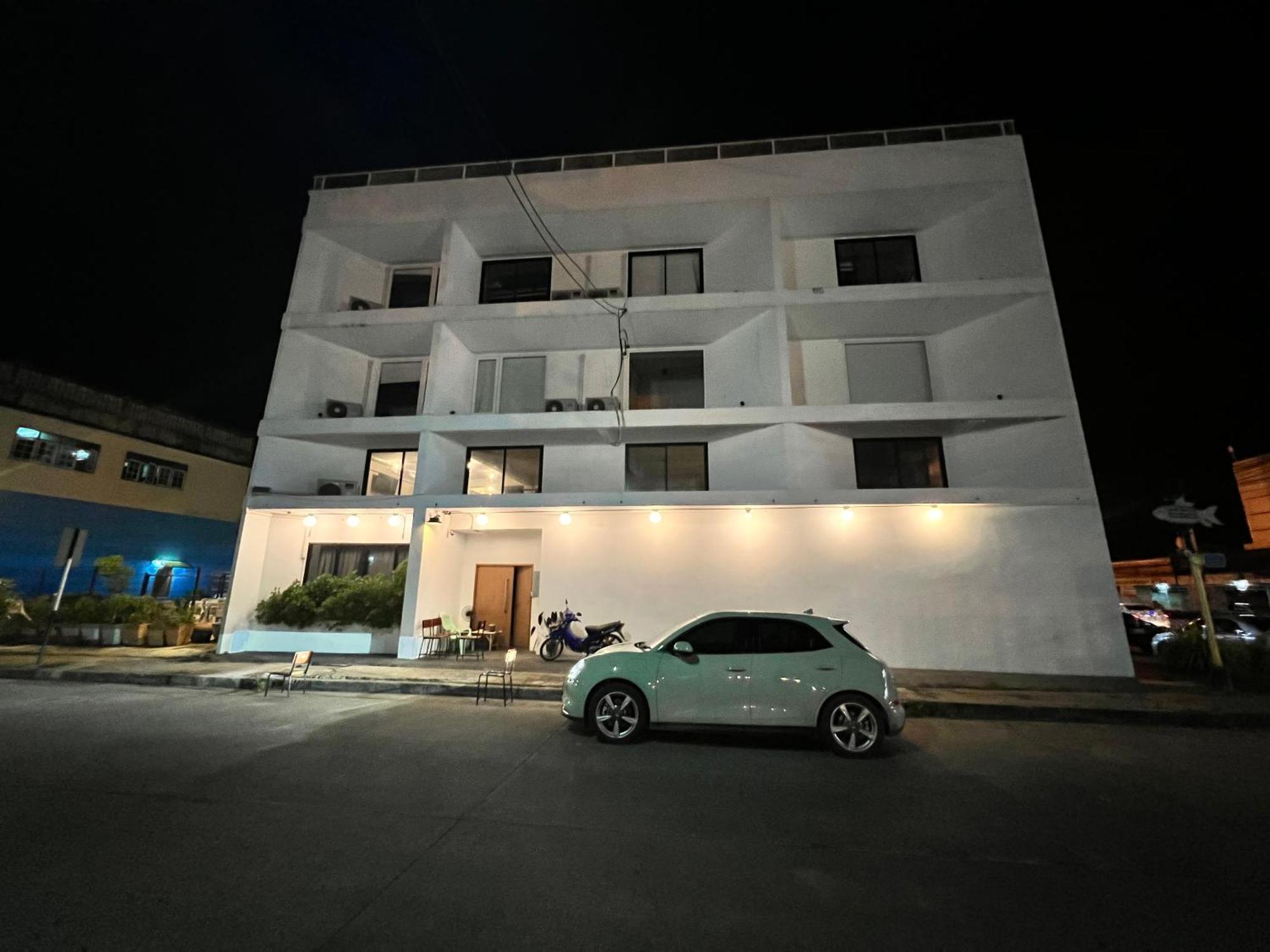 Labkoff Cafe And Hostel كانتْشانابوري المظهر الخارجي الصورة